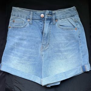 No Boundaries Size 7 Jean Shorts